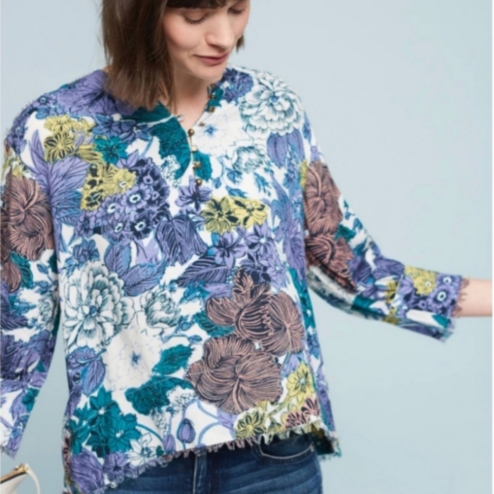 Maeve from Anthropologie Morgan floral raw hem blouse size Medium